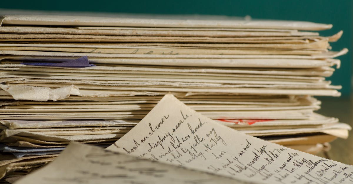 découvrez notre collection d'archives riche et variée, préservant l'histoire et les documents essentiels d'époques passées. plongez dans un voyage à travers le temps et explorez des ressources incontournables pour les chercheurs, les étudiants et les passionnés d'histoire.