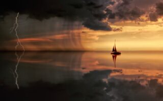 découvrez l'univers fascinant des tempêtes : phénomènes naturels impressionnants, leur formation, leurs impacts sur l'environnement et des conseils pour rester en sécurité pendant les tempêtes. plongez dans le sujet passionnant des orages, des ouragans et des tornades.