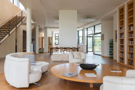 découvrez des options d'hébergement variées pour tous les budgets et préférences. que vous cherchiez un hôtel luxueux, une chambre d'hôtes accueillante ou un appartement confortable, nous avons ce qu'il vous faut pour un séjour inoubliable.