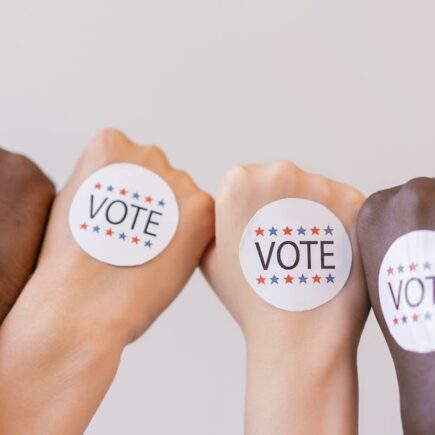 découvrez tout sur les by-elections : leur fonctionnement, leur importance dans le processus électoral et les dernières actualités liées aux élections partielles en france. restez informé sur les enjeux politiques et les candidats qui se présentent.