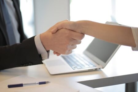 découvrez notre plateforme dédiée à l'emploi, où vous pouvez explorer des offres, postuler à des postes passionnants et accéder à des conseils pour booster votre carrière. trouvez le job de vos rêves dès aujourd'hui.