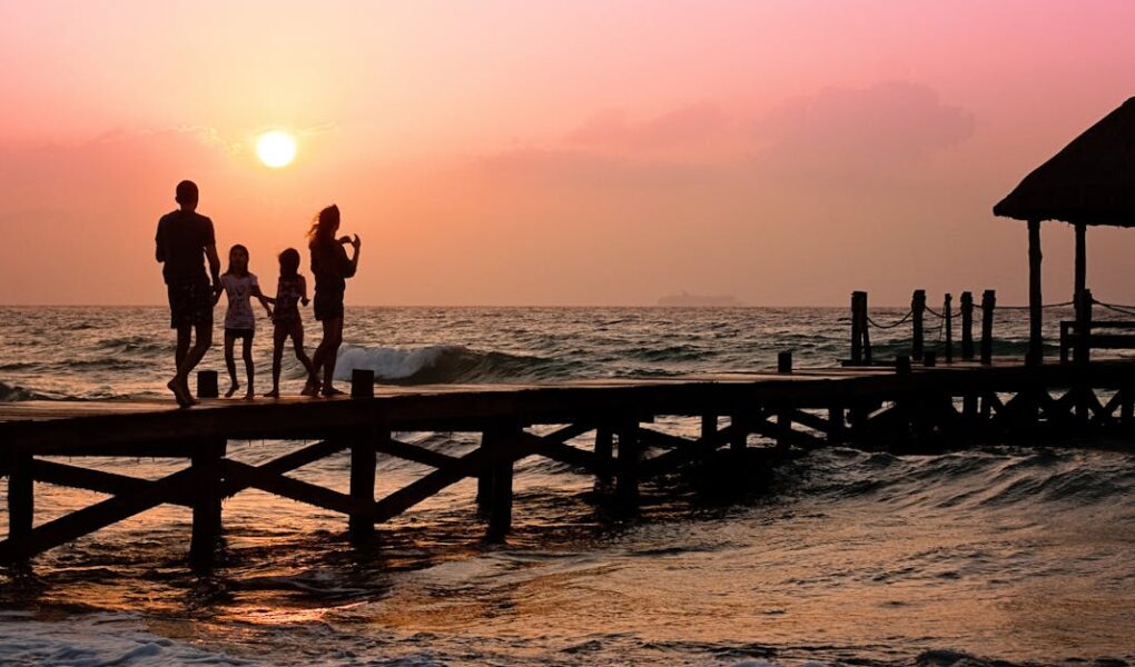 découvrez l'importance de la famille dans notre vie quotidienne, avec des conseils pour renforcer les liens, des idées d'activités à partager et des ressources pour vivre en harmonie. que vous soyez parent, enfant ou proche, trouvez des astuces pour créer des souvenirs inoubliables et favoriser une ambiance chaleureuse au sein de votre foyer.