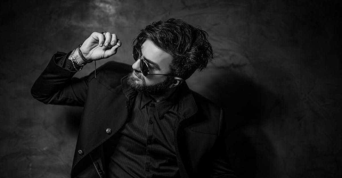 découvrez les dernières tendances de la mode avec notre guide exclusif. explorez des styles innovants, des conseils de mode pratiques et des inspirations pour sublimer votre garde-robe. restez à la pointe de la fashion et affirmez votre personnalité avec élégance.