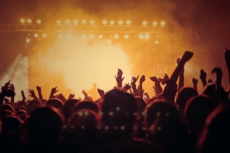 découvrez l'univers captivant des festivals ! que vous soyez amateur de musique, d'art, de gastronomie ou de culture, explorez les événements incontournables de la saison qui célèbrent la diversité et la créativité. plongez dans une expérience unique et festive !