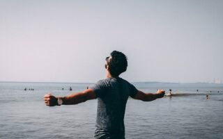 découvrez une sélection d'activités gratuites à faire près de chez vous : des sorties en plein air, des ateliers créatifs, des visites culturelles et bien plus encore pour profiter sans débourser un centime.