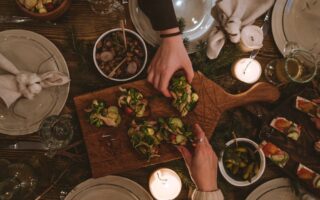 découvrez les merveilles de la gastronomie à travers les festivals culinaires les plus savoureux. une expérience unique où chefs et passionnés se réunissent pour célébrer la cuisine, partager leur savoir-faire et éveiller vos papilles avec des saveurs du monde entier.