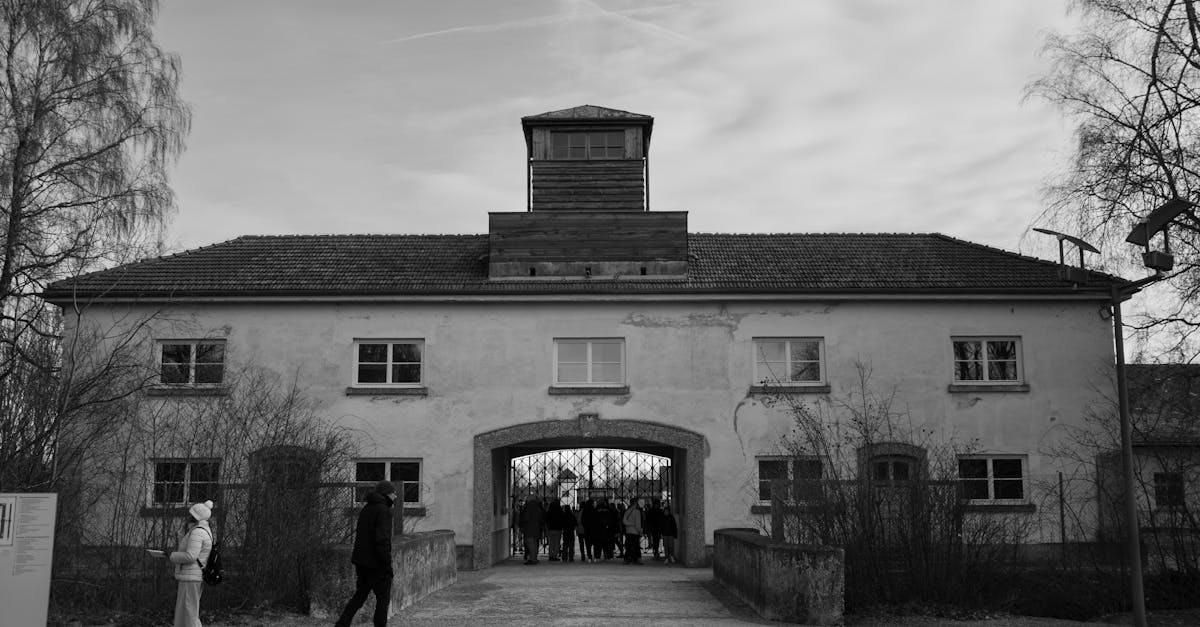 découvrez notre mémorial dédié à la mémoire des êtres chers. un espace de recueillement et de réflexion, où chaque détail est pensé pour honorer leur héritage et leur histoire. rejoignez-nous pour célébrer la vie et préserver les souvenirs qui nous sont chers.
