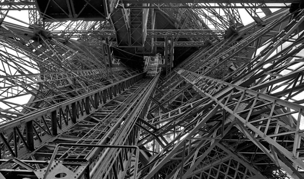 découvrez les meilleurs points de vue à paris, où la beauté de la ville se révèle sous des angles uniques. explorez des panoramas époustouflants et des lieux emblématiques offrant une vue imprenable sur la tour eiffel, le sacré-cœur et bien plus encore. plongez dans l'essence de paris à travers ses paysages inoubliables.