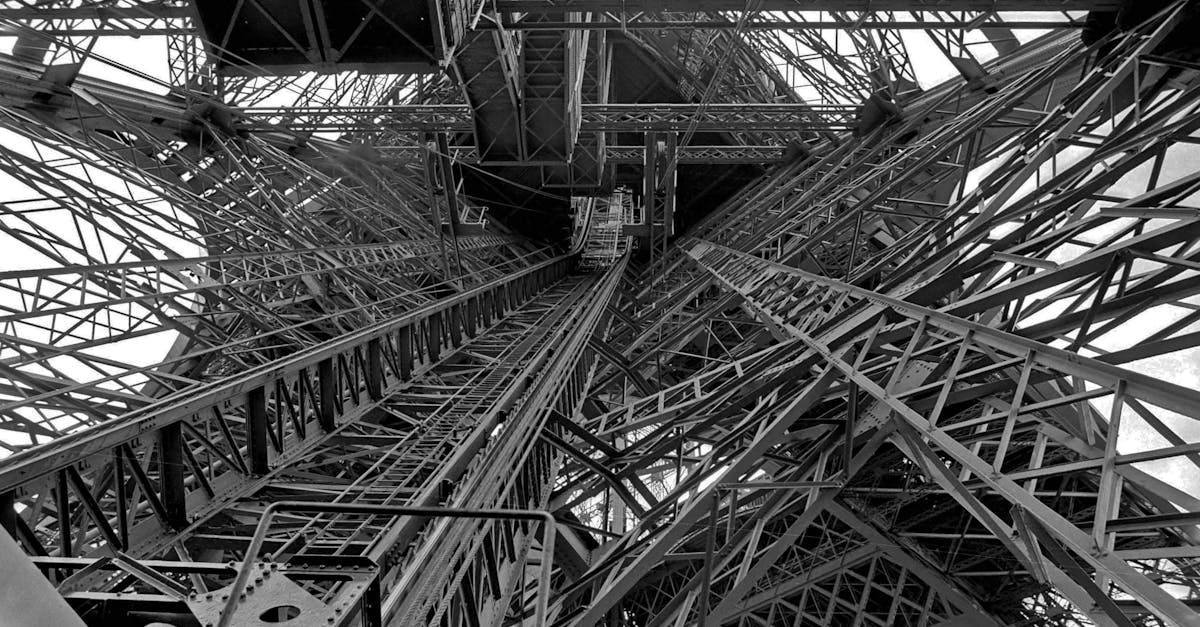 découvrez les meilleurs points de vue à paris, où la beauté de la ville se révèle sous des angles uniques. explorez des panoramas époustouflants et des lieux emblématiques offrant une vue imprenable sur la tour eiffel, le sacré-cœur et bien plus encore. plongez dans l'essence de paris à travers ses paysages inoubliables.
