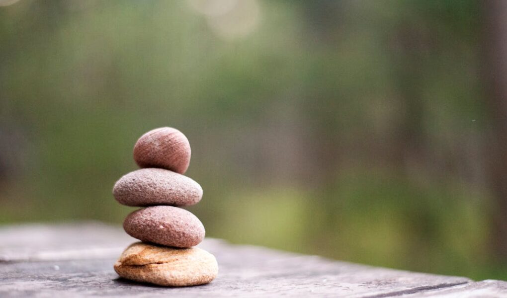 découvrez l'art de la relaxation avec nos conseils et techniques pour apaiser votre esprit et revitaliser votre corps. explorez des méthodes simples et efficaces pour réduire le stress et atteindre un état de bien-être profond.