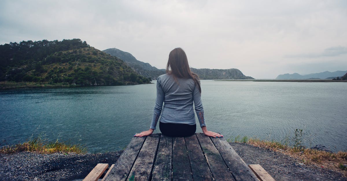 découvrez l'art de la relaxation avec nos conseils pratiques et techniques variées. apprenez à réduire le stress et à favoriser votre bien-être à travers des exercices de respiration, de méditation et de mindfulness. plongez dans un univers de sérénité et laissez le quotidien derrière vous.