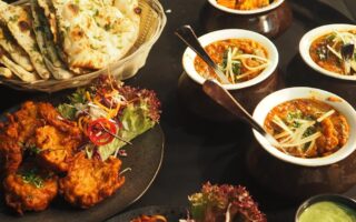 découvrez une sélection des meilleurs restaurants pour satisfaire toutes vos envies culinaires. que vous soyez fan de cuisine française, italienne, asiatique ou végétarienne, trouvez des adresses délicieuses près de chez vous pour un repas inoubliable.
