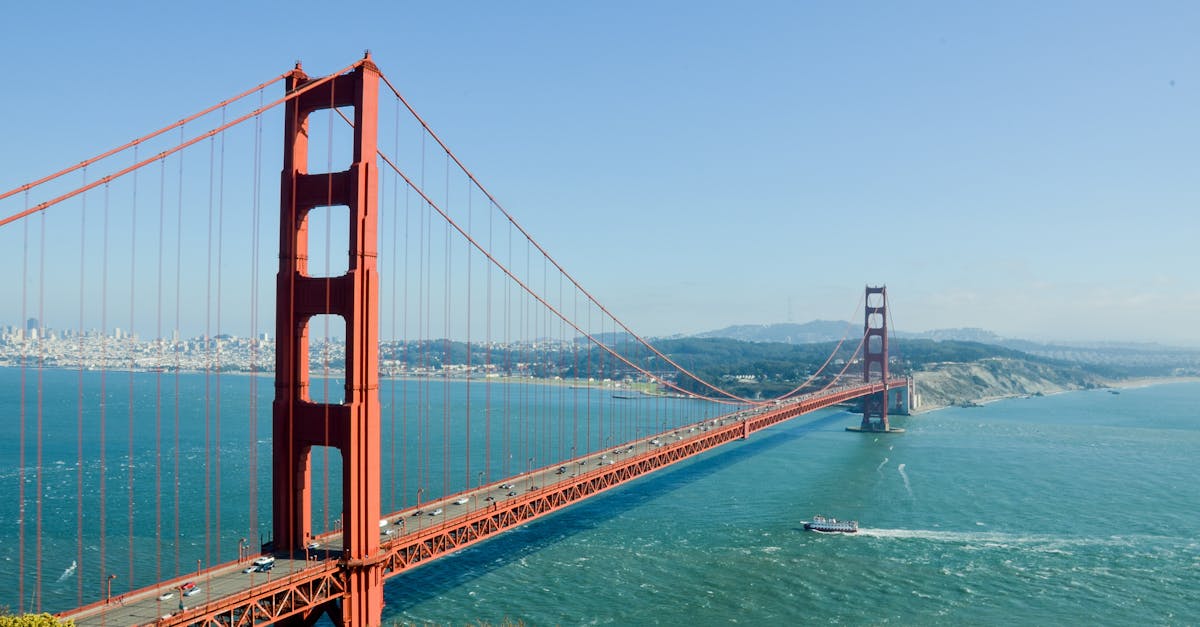 découvrez l'élégance et l'ingénierie des ponts suspendus, véritables chefs-d'œuvre d'architecture. explorez leur conception, leur histoire fascinante et les défis techniques derrière ces structures emblématiques qui relient des rives avec grâce et sécurité.