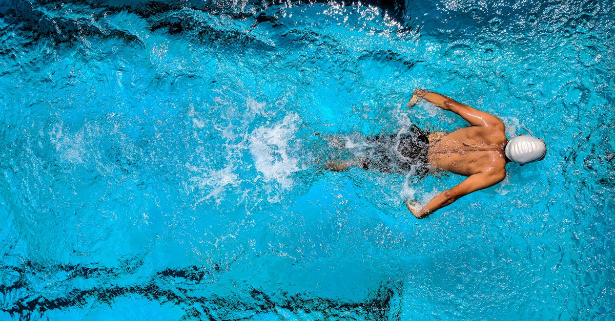 découvrez le monde fascinant de la natation ! que vous soyez débutant ou nageur confirmé, plongez dans nos conseils, techniques et bienfaits de ce sport aquatique. profitez de l'été, tonifiez votre corps et améliorez votre condition physique grâce à la natation.