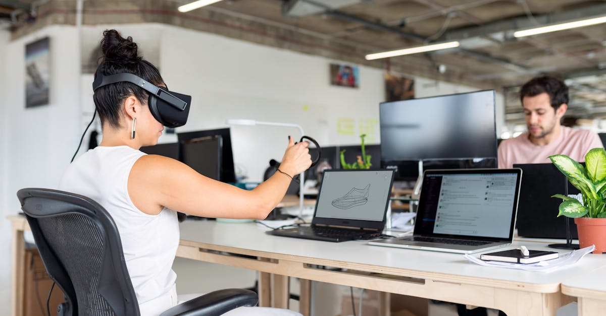découvrez l'univers fascinant de la réalité virtuelle, une technologie innovante qui vous plonge dans des expériences immersives uniques. explorez des mondes virtuels captivants, participez à des jeux interactifs et vivez des aventures inoubliables depuis le confort de votre foyer. plongez dans la réalité augmentée et laissez libre cours à votre imagination grâce à la vr.