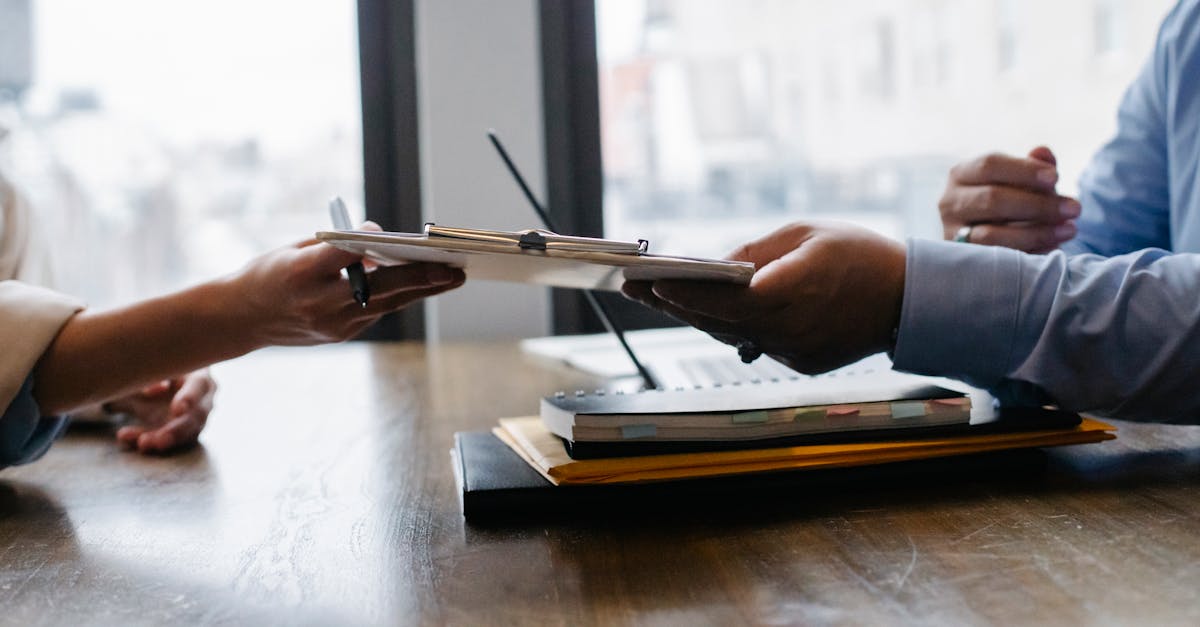 découvrez nos conseils, astuces et ressources pour les candidats souhaitant réussir leurs démarches, leur recherche d'emploi ou préparer un entretien avec succès.