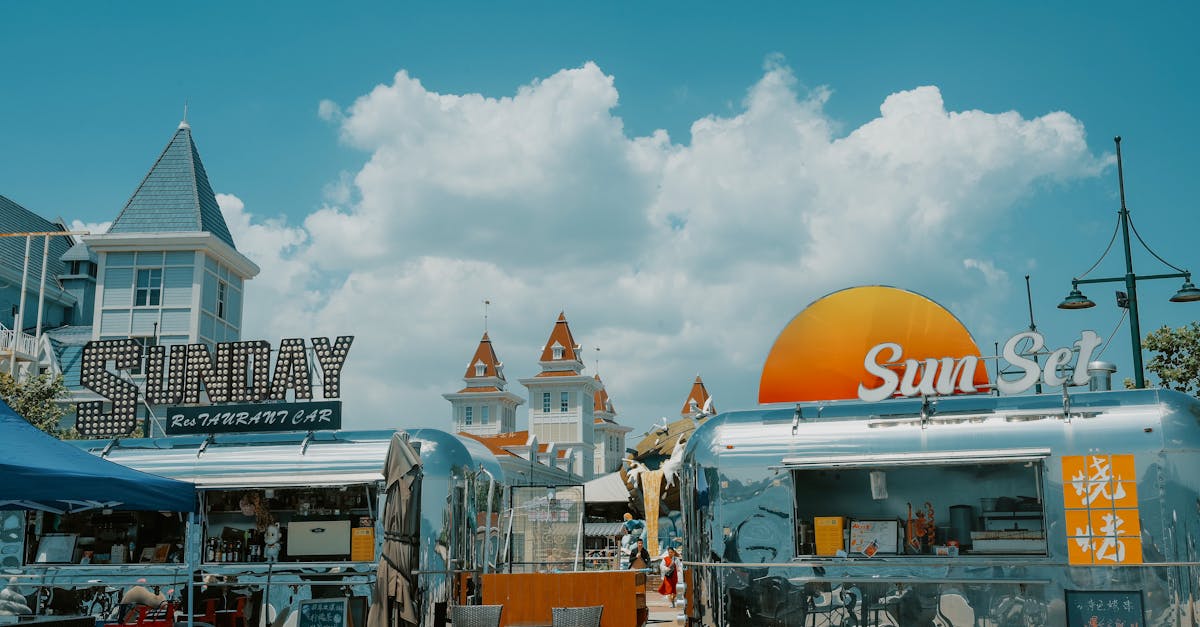 découvrez l'univers des food trucks : des recettes savoureuses, des cuisines du monde, et une expérience gastronomique sur roues. savourez la liberté de la nourriture de rue, avec des options variées pour tous les goûts et toutes les occasions.