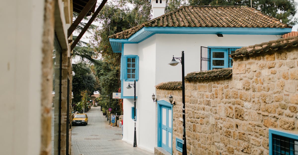découvrez nos visites guidées et explorez les plus beaux sites avec un guide expert. réservez votre tour pour vivre une expérience enrichissante et immersive.