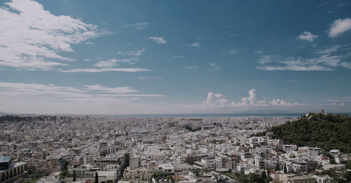 découvrez les monuments historiques incontournables, témoins du passé et véritables trésors architecturaux. voyagez à travers l’histoire en explorant ces sites emblématiques et culturels.