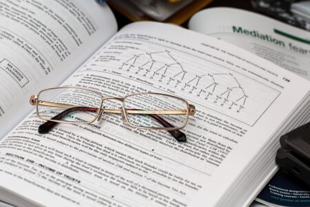 découvrez comment les libraries facilitent l'accès à des ressources variées telles que des livres, des médias et des services numériques indispensables à l'apprentissage, à la recherche et au divertissement.