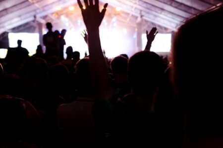 découvrez l'univers unique de musical atmospheres : une sélection de musiques immersives et d'ambiances sonores pour accompagner vos moments de détente, de concentration ou de création. plongez dans des atmosphères musicales variées, adaptées à toutes vos envies et besoins.