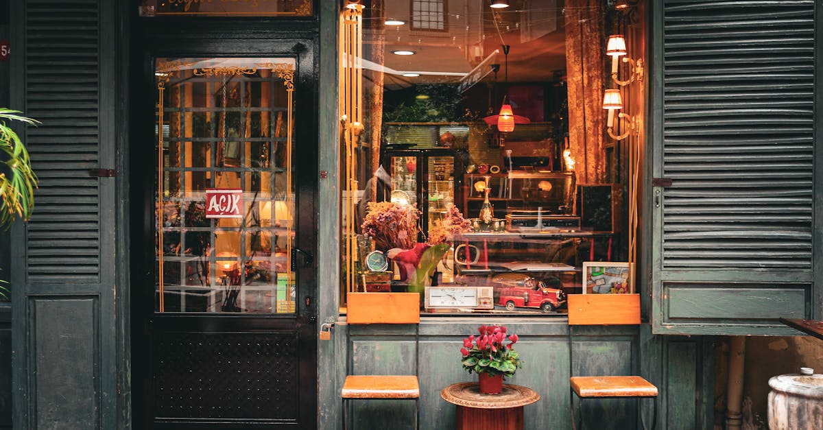 découvrez les boutiques parisiennes les plus emblématiques : mode, accessoires, créateurs et adresses incontournables pour un shopping unique au cœur de paris.