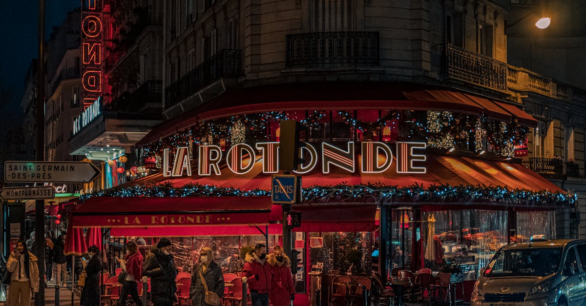 découvrez la cuisine parisienne : une gastronomie raffinée mêlant tradition et modernité. explorez les spécialités incontournables, les adresses emblématiques et l'art de vivre à la parisienne.