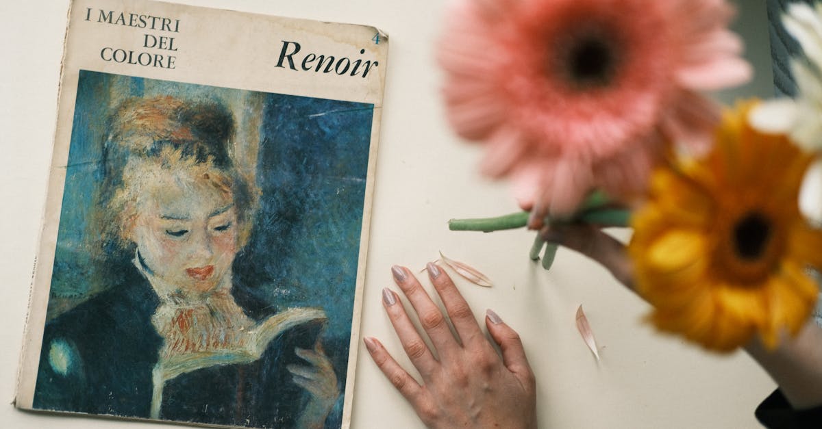 découvrez l'univers fascinant de pierre-auguste renoir, maître impressionniste, à travers ses œuvres emblématiques et son approche unique de la lumière et de la couleur. plongez dans la beauté de la vie quotidienne capturée par cet artiste intemporel.