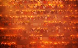découvrez la force de la solidarité, unissant les individus et les communautés pour surmonter les défis ensemble. explorez comment la solidarité inspire l'entraide, la compassion et un avenir meilleur.