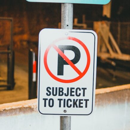 découvrez tout ce qu'il faut savoir sur les restrictions de circulation : types de limitations, zones concernées et conseils pratiques pour mieux anticiper vos déplacements.