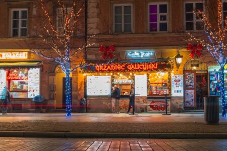 découvrez la magie des marchés festifs : animations, saveurs locales, cadeaux artisanaux et ambiance chaleureuse pour toute la famille.