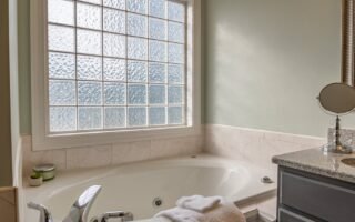 découvrez les dernières tendances, conseils et annonces du secteur immobilier : achat, vente, location et gestion de biens immobiliers. trouvez la propriété idéale grâce à notre expertise en real estate.