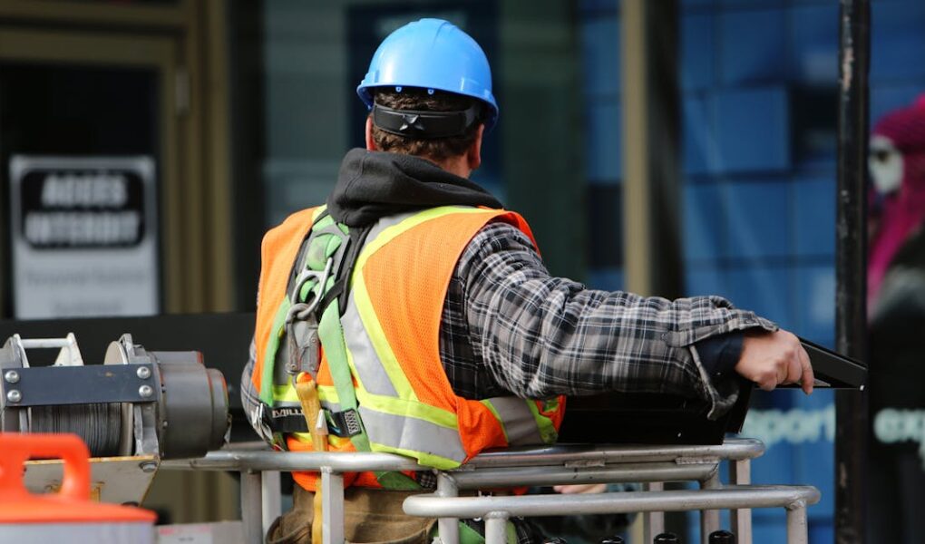 découvrez les meilleures pratiques et conseils pour assurer la sécurité au travail, à la maison ou dans les espaces publics. protégez-vous et vos proches avec des informations fiables sur la safety.