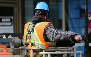 découvrez les meilleures pratiques et conseils pour assurer la sécurité au travail, à la maison ou dans les espaces publics. protégez-vous et vos proches avec des informations fiables sur la safety.
