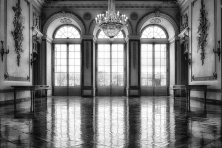 découvrez l'art déco, un mouvement artistique et architectural emblématique des années 1920-1930. plongez dans son histoire, ses caractéristiques majeures et ses influences sur le design contemporain.