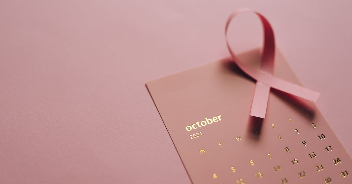 informez-vous sur la sensibilisation au cancer du sein : découvrez les facteurs de risque, les méthodes de prévention, et l’importance du dépistage pour une détection précoce et un meilleur accompagnement.