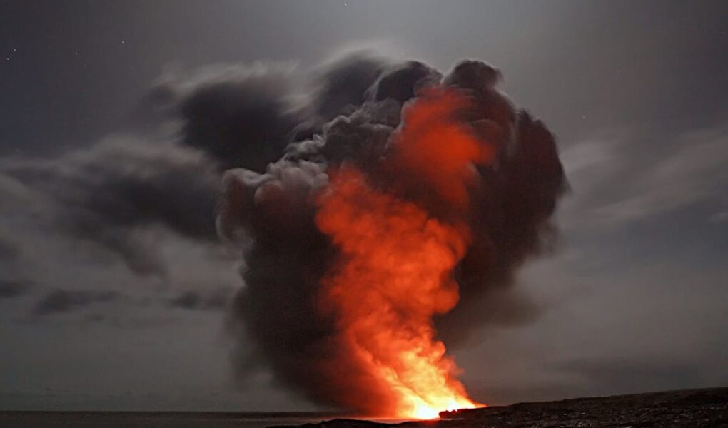 découvrez les causes, conséquences et précautions à prendre face à une explosion. informations complètes, conseils de sécurité et explications sur ce phénomène impressionnant.