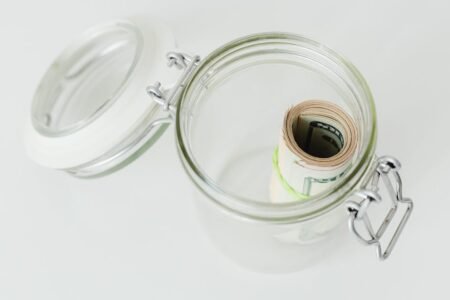 découvrez l'importance de la transparence financière pour renforcer la confiance, améliorer la gestion et assurer la conformité dans votre organisation. apprenez les meilleures pratiques pour une gouvernance efficace.