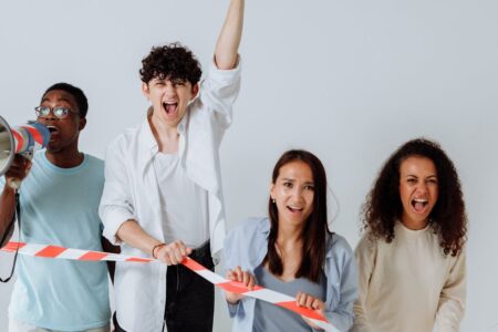 découvrez tout sur la mobilisation : définitions, enjeux, méthodes et conseils pratiques pour mobiliser efficacement une équipe ou une communauté autour de vos objectifs.
