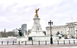 découvrez les musées incontournables à visiter, leurs collections uniques et l'histoire qu'ils renferment. explorez nos guides pour préparer votre prochaine sortie culturelle dans les plus beaux musées.