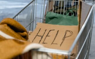 découvrez les principaux défis liés aux dépenses publiques, leurs impacts sur l’économie et les solutions pour une gestion efficace des ressources financières de l’état.