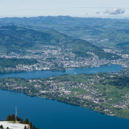 découvrez le rôle essentiel des maires ruraux en france : gestion des communes, développement local et enjeux quotidiens de la vie à la campagne.