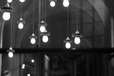 découvrez tout ce qu'il faut savoir sur la suspension : définition, usages, conseils d'installation et astuces pour bien choisir dans votre intérieur ou véhicule.