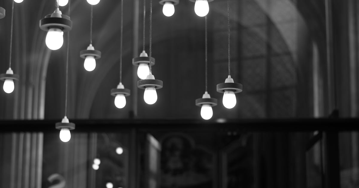 découvrez tout ce qu'il faut savoir sur la suspension : définition, usages, conseils d'installation et astuces pour bien choisir dans votre intérieur ou véhicule.