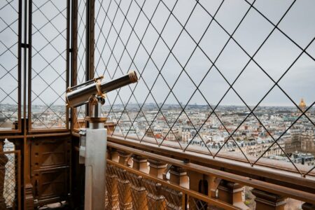 découvrez les toits couverts de paris : une expérience unique mêlant architecture, histoire et vues exceptionnelles sur la capitale française.