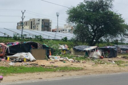 découvrez les causes, les conséquences et les solutions innovantes pour lutter contre le sans-abrisme, un défi majeur de notre société.