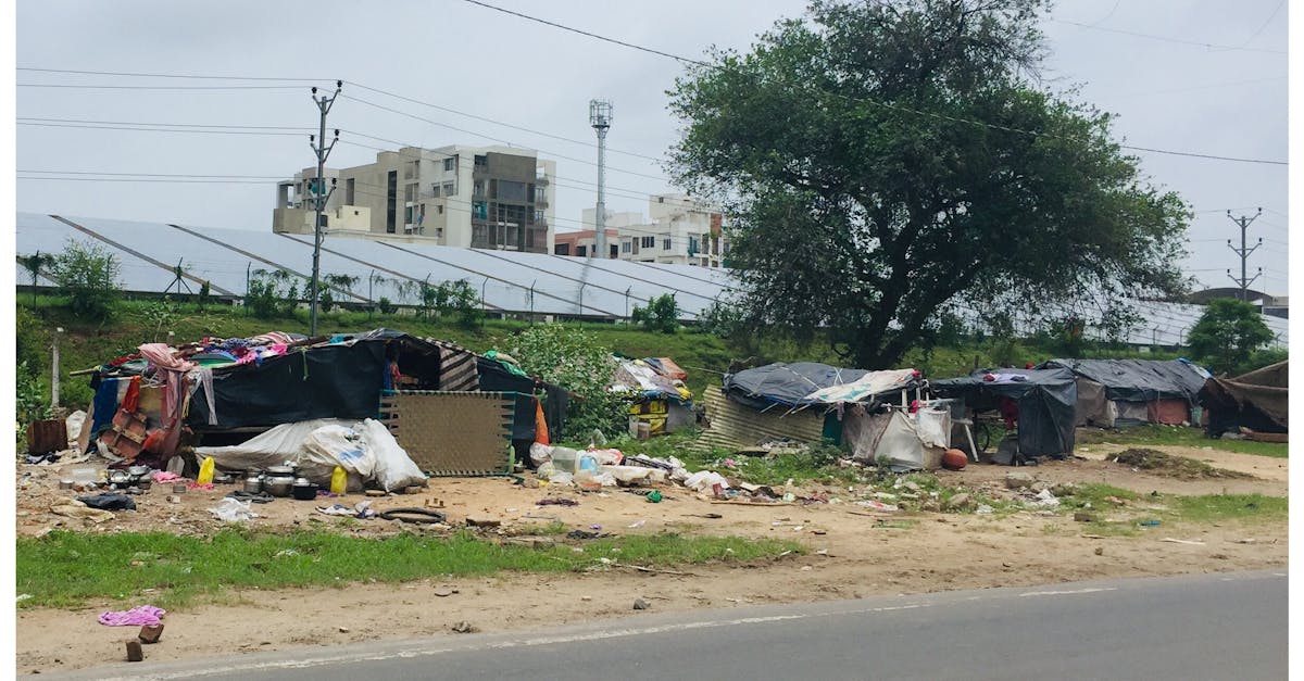 découvrez les causes, les conséquences et les solutions innovantes pour lutter contre le sans-abrisme, un défi majeur de notre société.