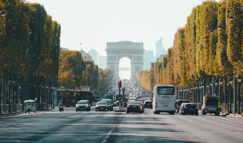 découvrez les détails de l'incendie majeur à paris : causes, impact et mesures prises pour la sécurité des habitants.