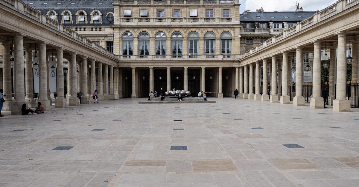 informations à jour sur les fermetures du métro à paris, y compris les lignes concernées, les dates et les alternatives de transport.
