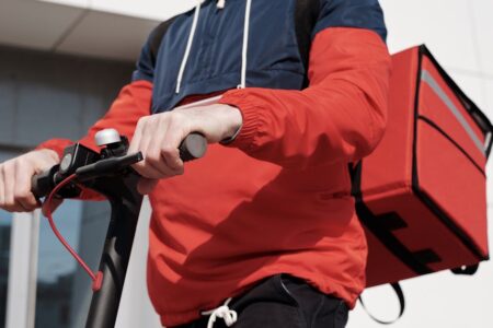 informations sur les interruptions de service, mises à jour en temps réel et solutions pour minimiser l'impact sur vos activités.